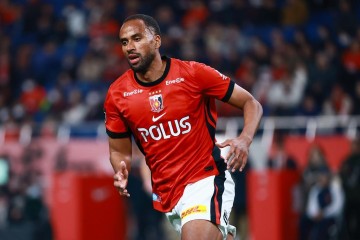 BB Sports-浦和红钻官方：外援特林合同到期离队，效力一年共出场20次